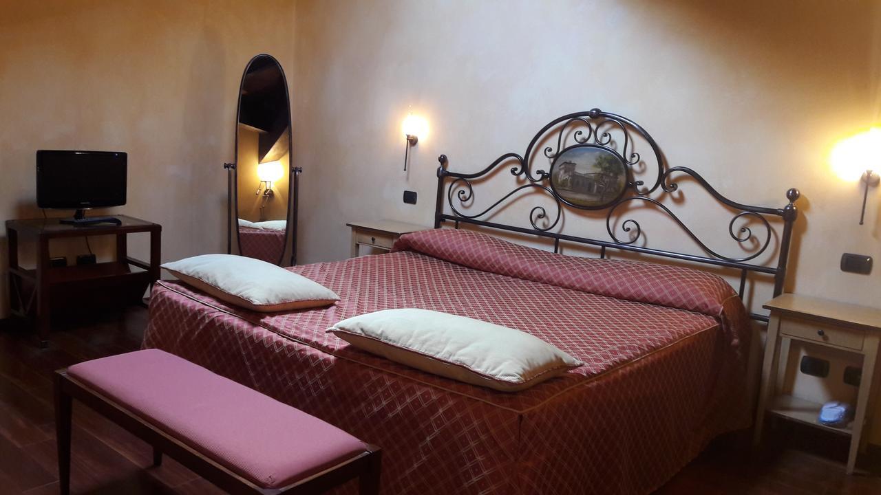 Hotel La Cantina Medolla Экстерьер фото