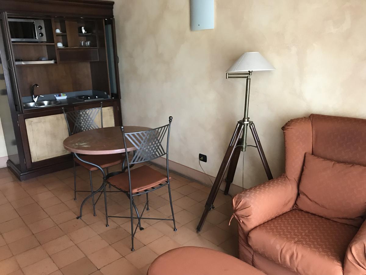 Hotel La Cantina Medolla Экстерьер фото